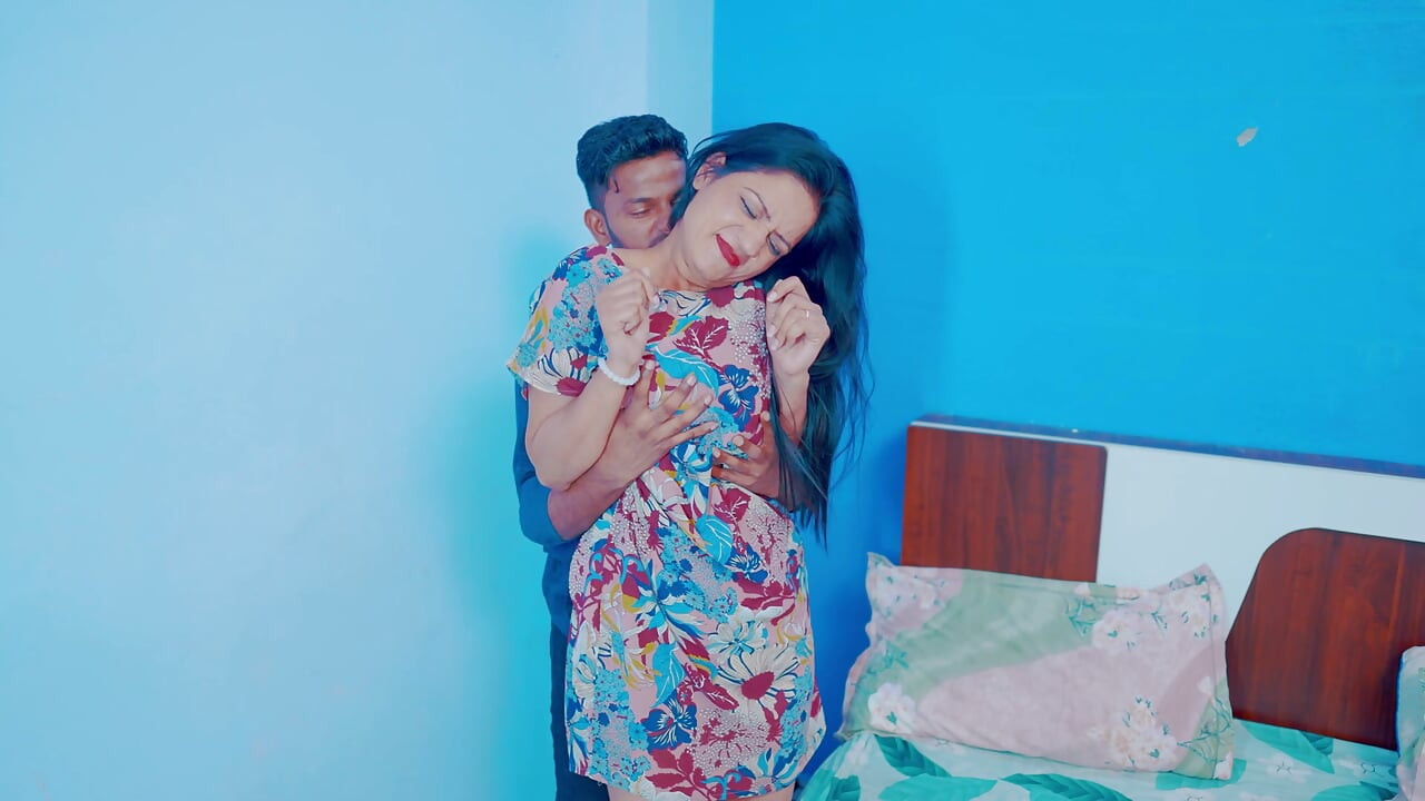 Desi hot malkin fucked hard by her naughty servant in the hot night
