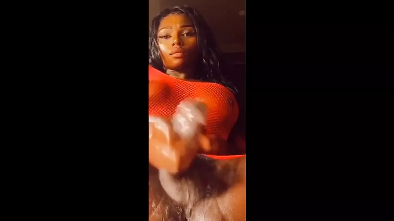 Siyah transeksüel orgazm derleme