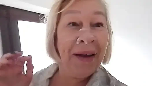 Выебал Соседку На Лестничной Площадке