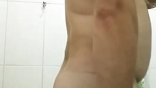 Sıcak bir duştan sadece başka bir gün önce