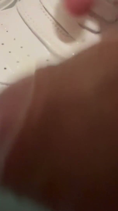 I did a squirt show in MAC toilet. Now I have to go home wet. | Clip 3