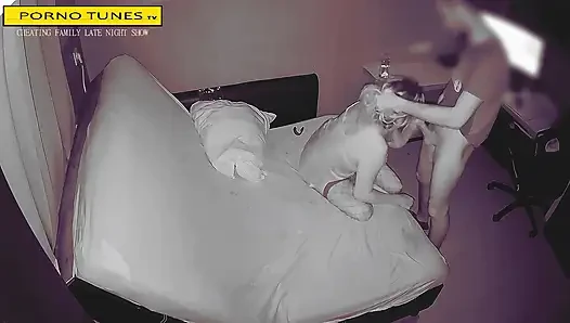 Istri yang doyan selingkuh diinseminasi sama tetangganya yang masih muda tengah malam