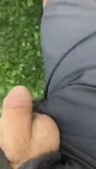 면도한 자지를 흔드는 작은 자지 - 2부