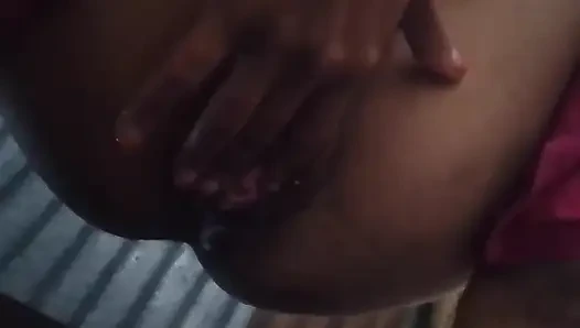 Bangladeshi school girl gone viral