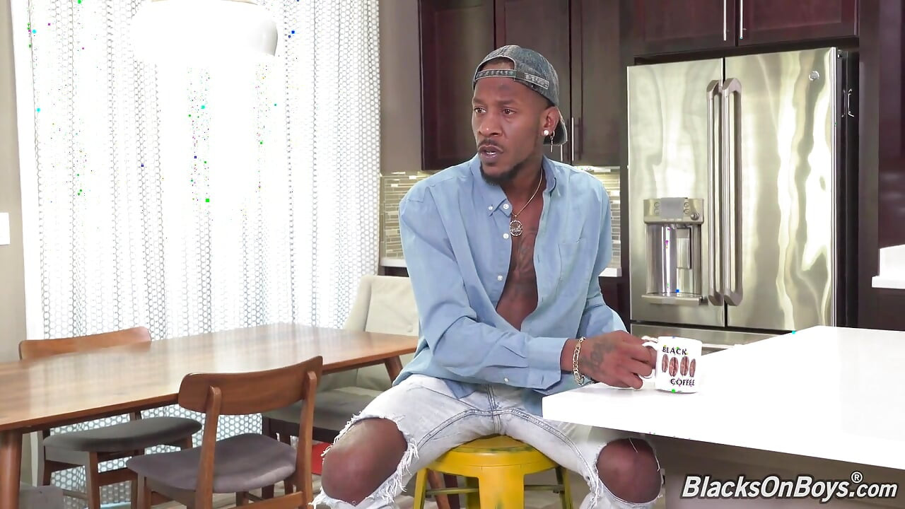 Roommates have hot gay interracial threesome