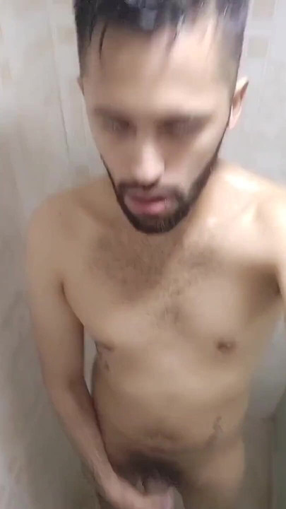 我不知道为什么我在淋浴时变得如此饥渴