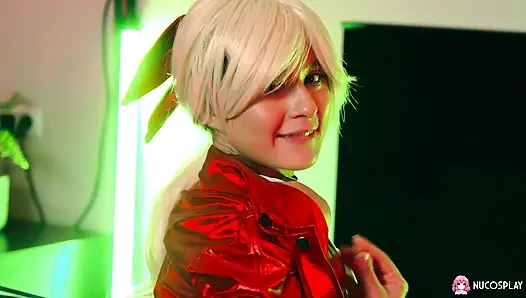 Шлюховатая королева расы, Skye Young, получает массивный камшот