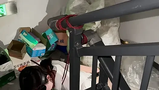 Наказание на улице для восстания дисциплины