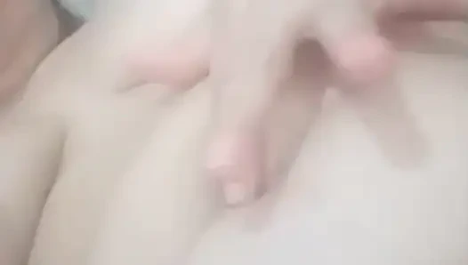 Curvylinea masturbating in close-up, her pussy is tight, and she loves playing with the camera, it gives her a lot of pleasure a