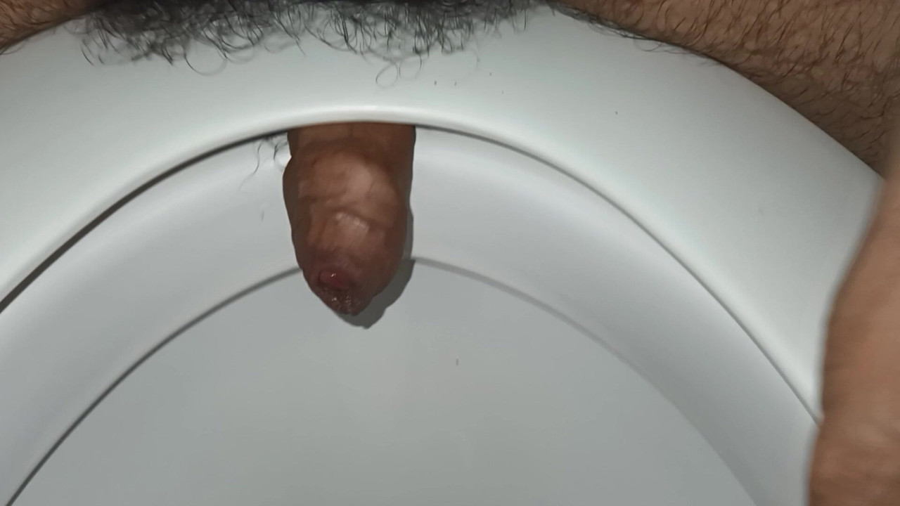 Indijski gay masterbate kroz WC dasku