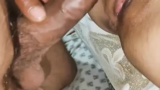 I went to bhabhi’s house during summer vacation and enjoyed a lot with my lovely bhabhi, Full Hindi Viral Video