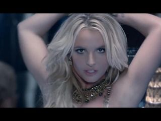 Britney работает сучкой (только горячие части, редактирование)