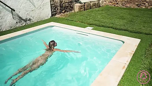 Kléo Furiosa: Asal-usul