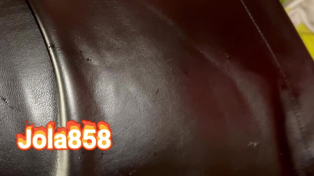Masturbace a Joliiny nohy