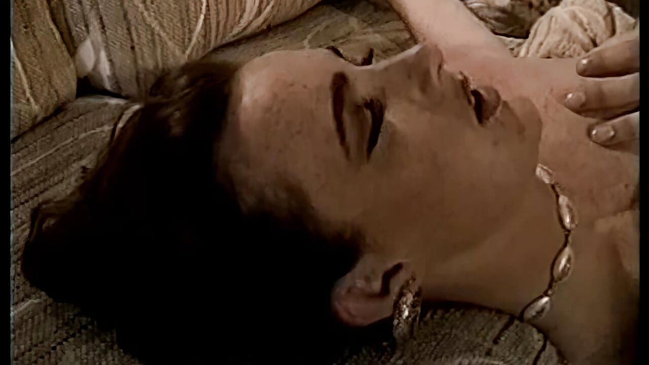 Rakaman dekat panas dan banyak detik-detik miang seksual