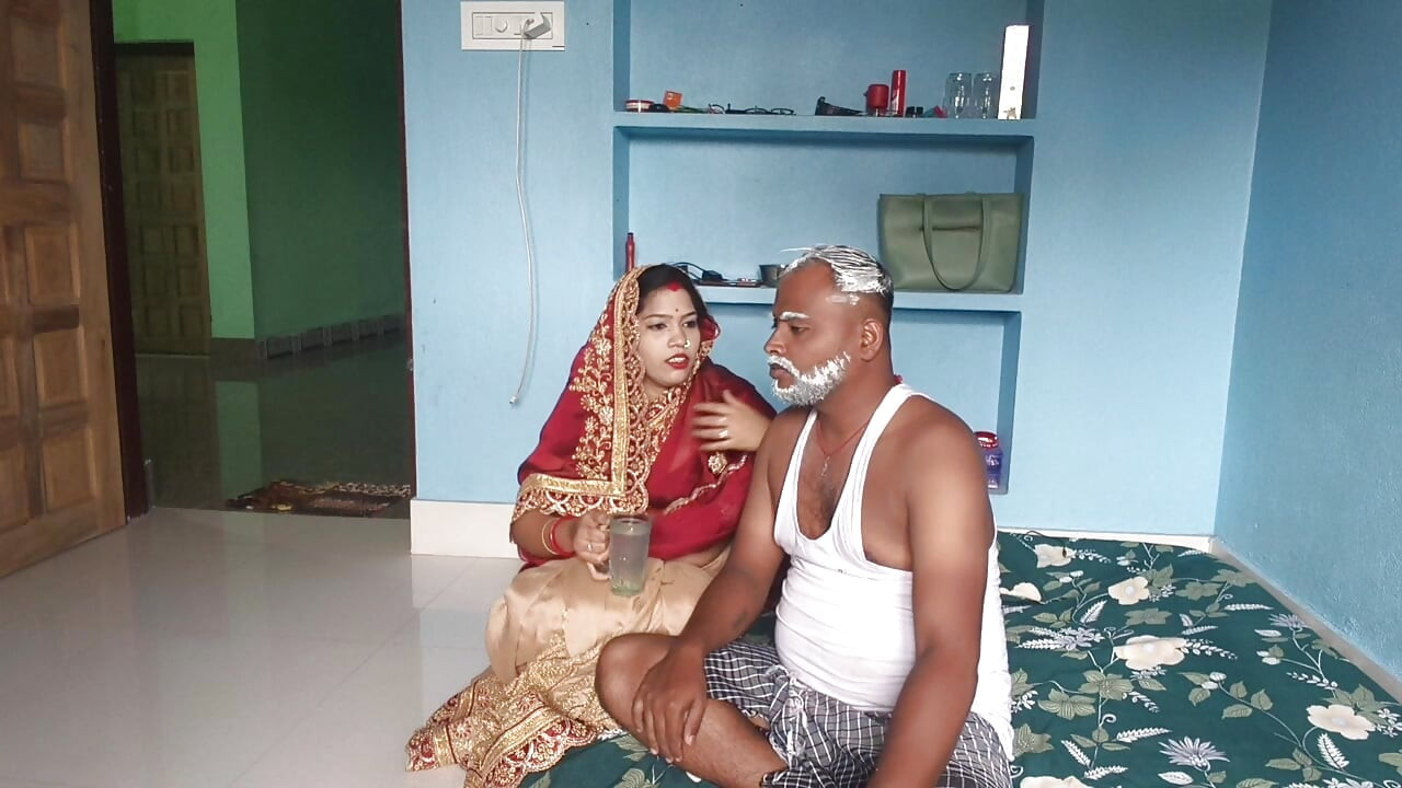 Old man affair with daughter-in -law, when his son was not at home, cum in mouth