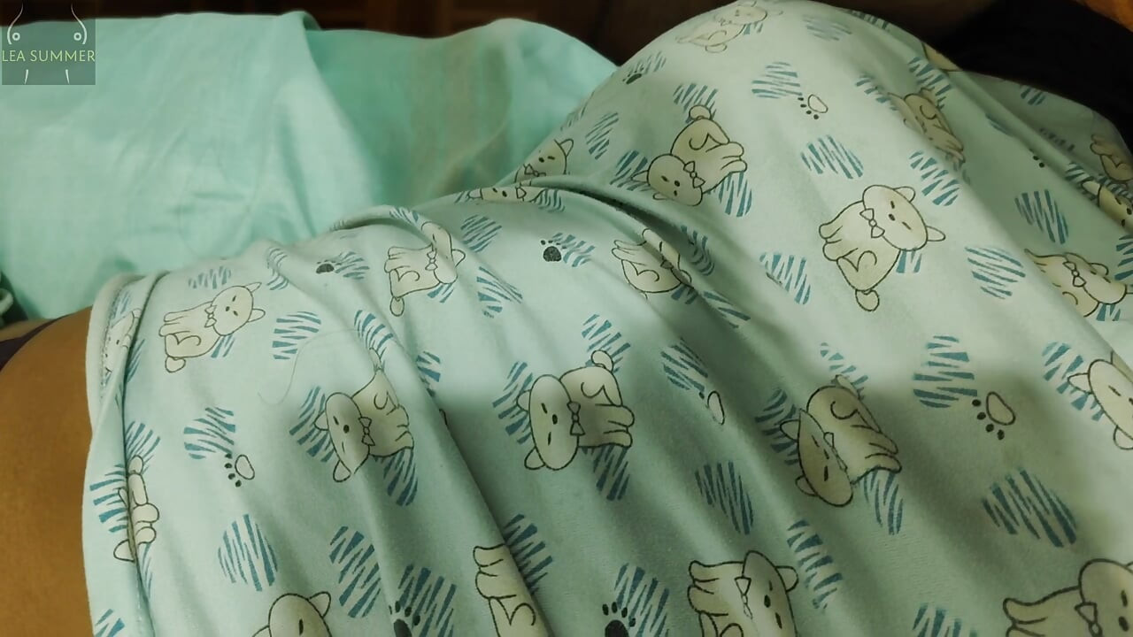 Hot stepdaughter shows off her huge ass and sucks her pig stepfather's cock, letting him fuck her ass