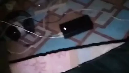 Hongerige lul wordt gestreeld