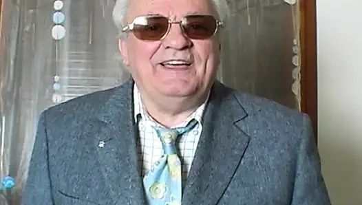 Pelacur nympho ini lagi ngidam dicrot sperma hangat di wajahnya