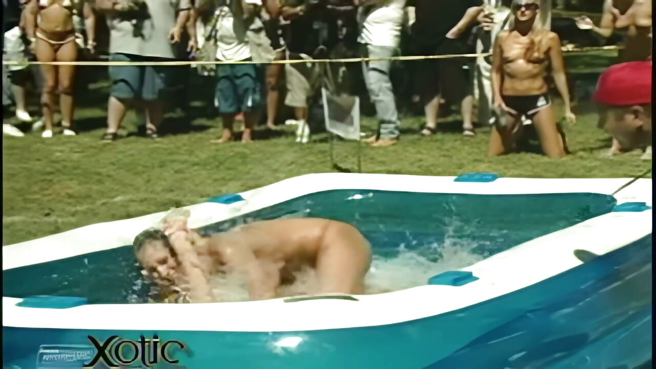 Naked Pornstars Tug Of Whore Pool Games