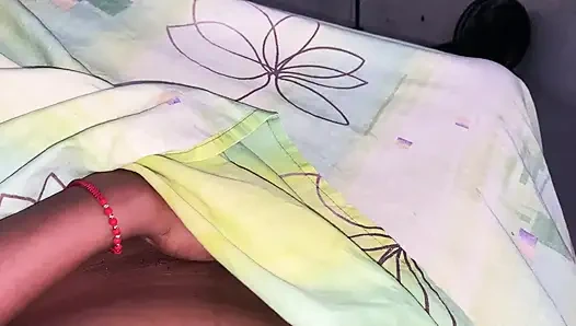 ГОРНИЧНАЯ МОКРЕЕТ С ЕЕ НОВЫМ ВИБРАТОРОМ