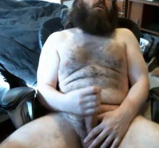 Hipster bear with fat cock