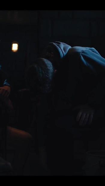 Gospodarica BDSM Kožna Djevojka Vezanje Odmazda - Amirah Adara Zamrznuta u Vremenu i Jebana u Lice | Isječak 1