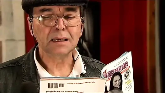 Весёлый любитель секса с задницами