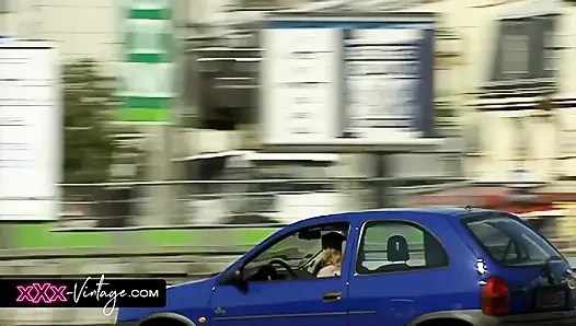 Секс с незнакомцем в лесу