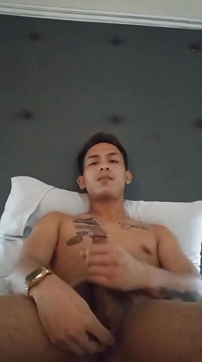 Cewek seksi asia ngocok di kamar hotel