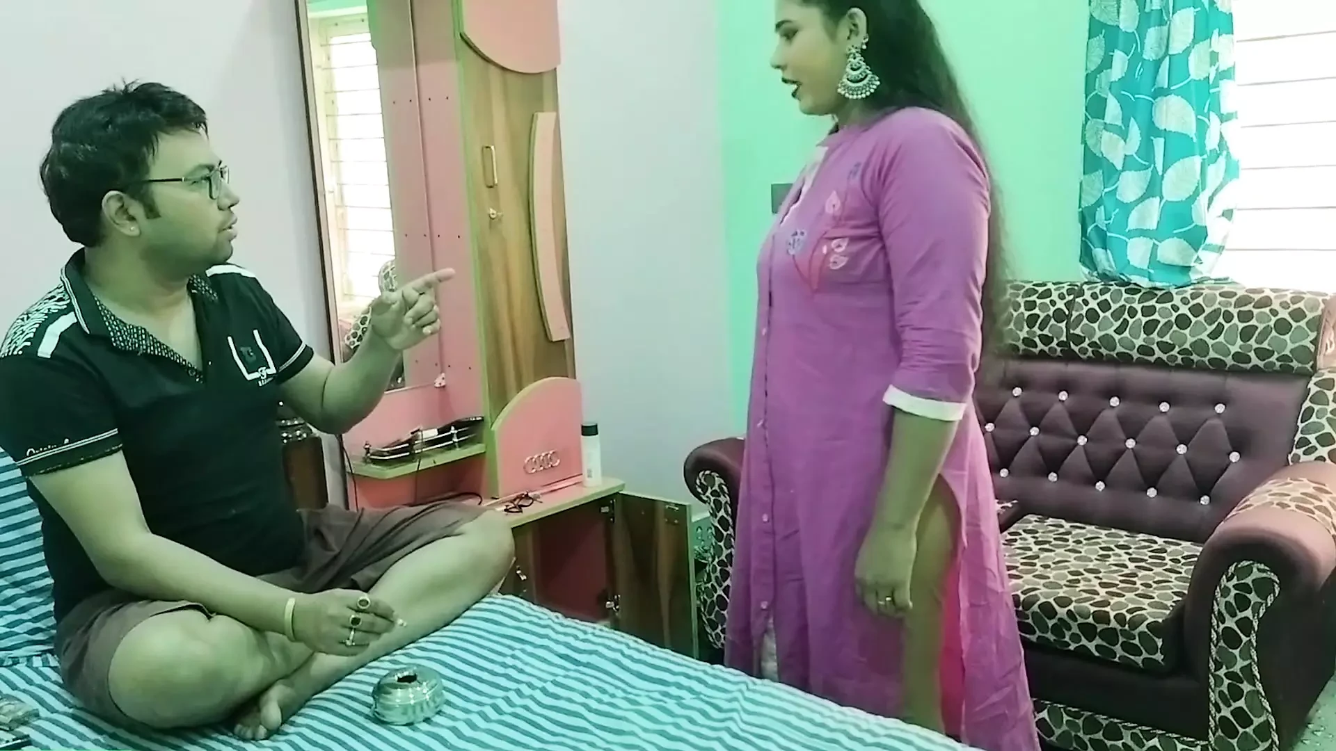 Bhabhi yang cantik!! Desi Sex.