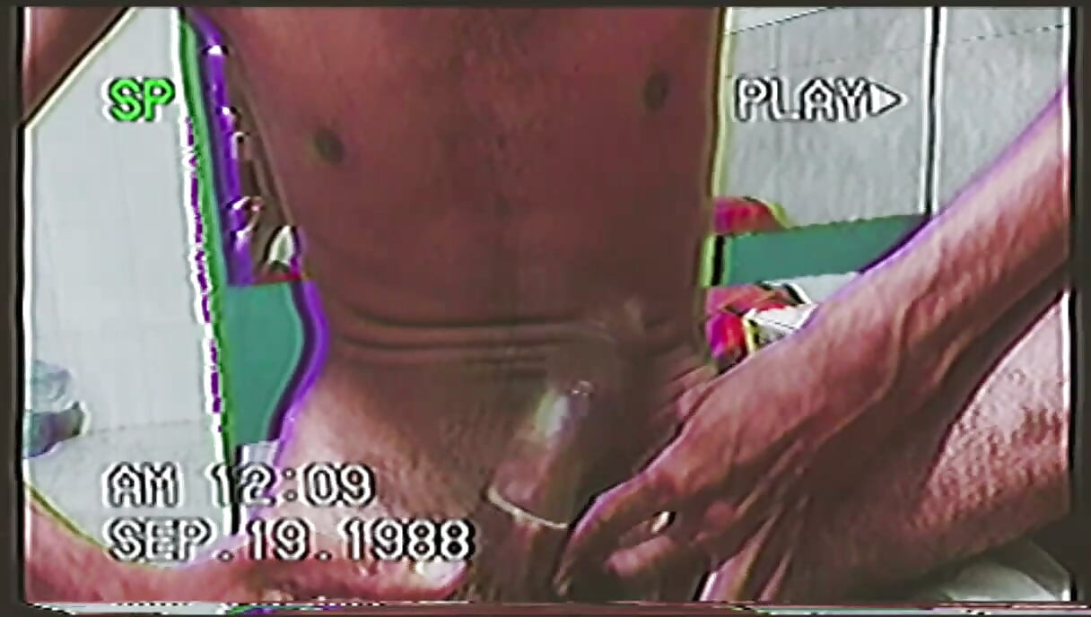 Chico prezervatif nasıl takılır anlatıyor (Yayınlanmamış Video, 1988)