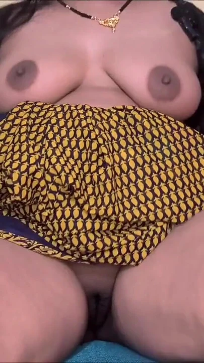 Krachtig moment uit "Aflevering 6, unboxing butt cap door hete stiefmoeder"