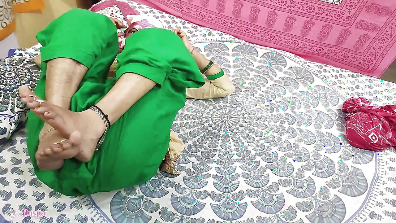 Maid was cleaning her boss room just then Tear her salwar on Bed for Pussy appeared through salwar Boss Fucked Hard