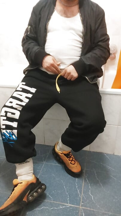 The Perverted Dj - Bro Pissed in His Sneax