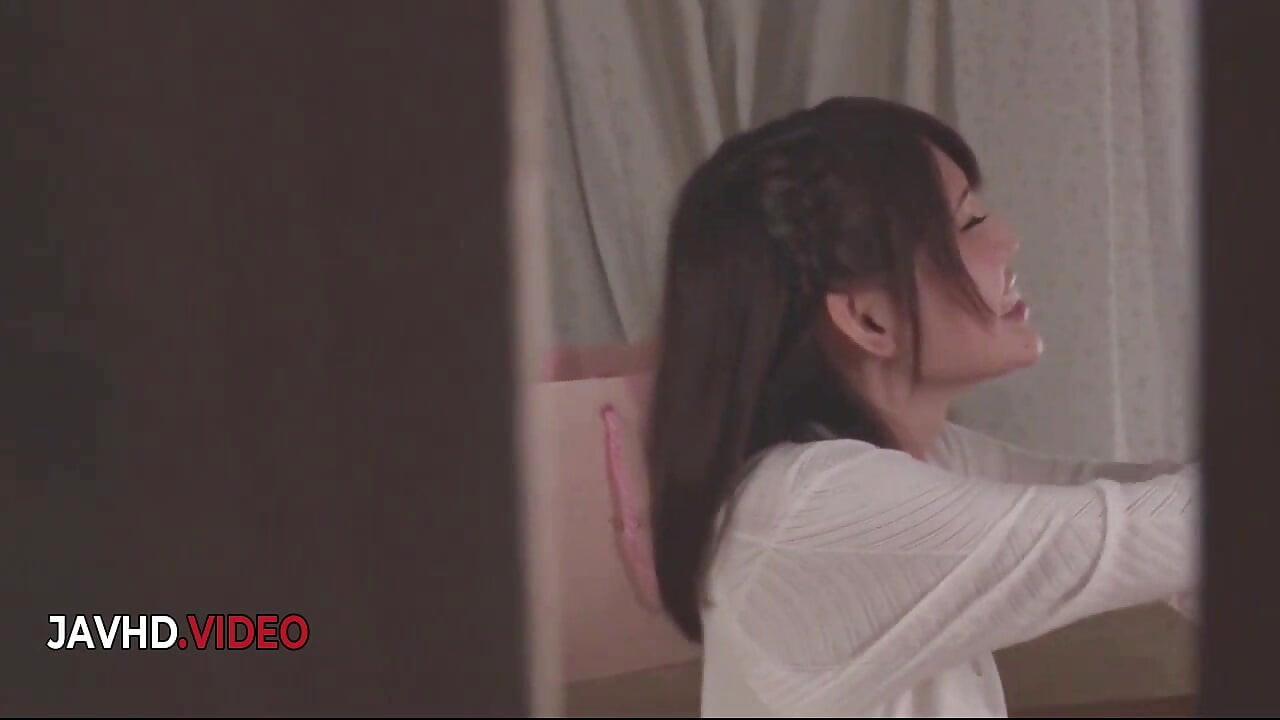 Yua Ariga's Uforskammede Blowjob-eventyr i Dampende Japansk Sexscene