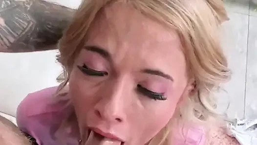 Nicole Nichols без рук глубоко заглатывает Bryan Gozzling!