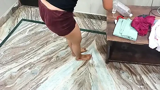 Abang tiri melihatku mandi telanjang, melihat pantat besar dan memek merah mudaku, dia ingin menyetubuhiku audio hindi, xxx, mms, porno, xvideos, se