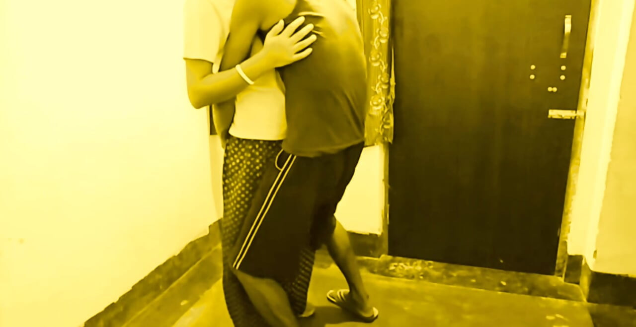 Hot Bhabi come neighbour home for Big black cock fuck..