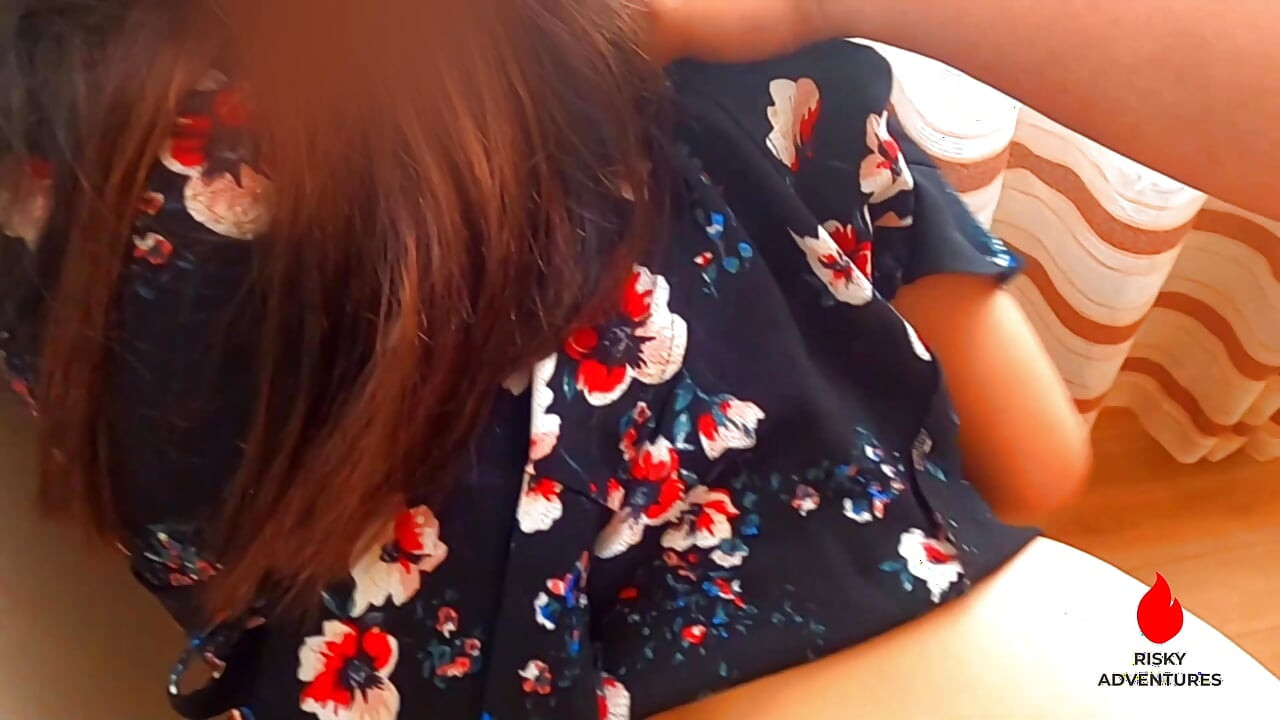 Горячий филиппинский агент по недвижимости получает ее киску на работу, чтобы закрыть продажу