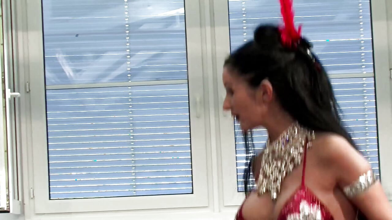 Stunning French Babe Got Hardcore Fucked and Her Ass Gets Covered with Cum