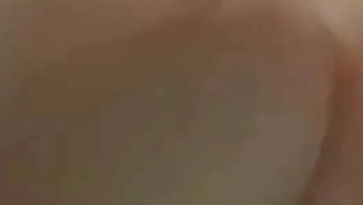 Şişman götümü döndürüyorum