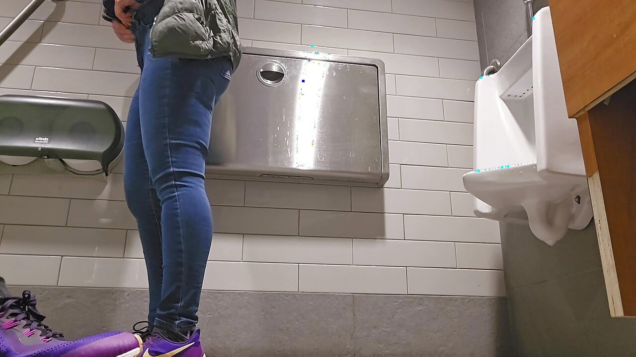 Nerdy Faery Pees Indoors and Outdoors