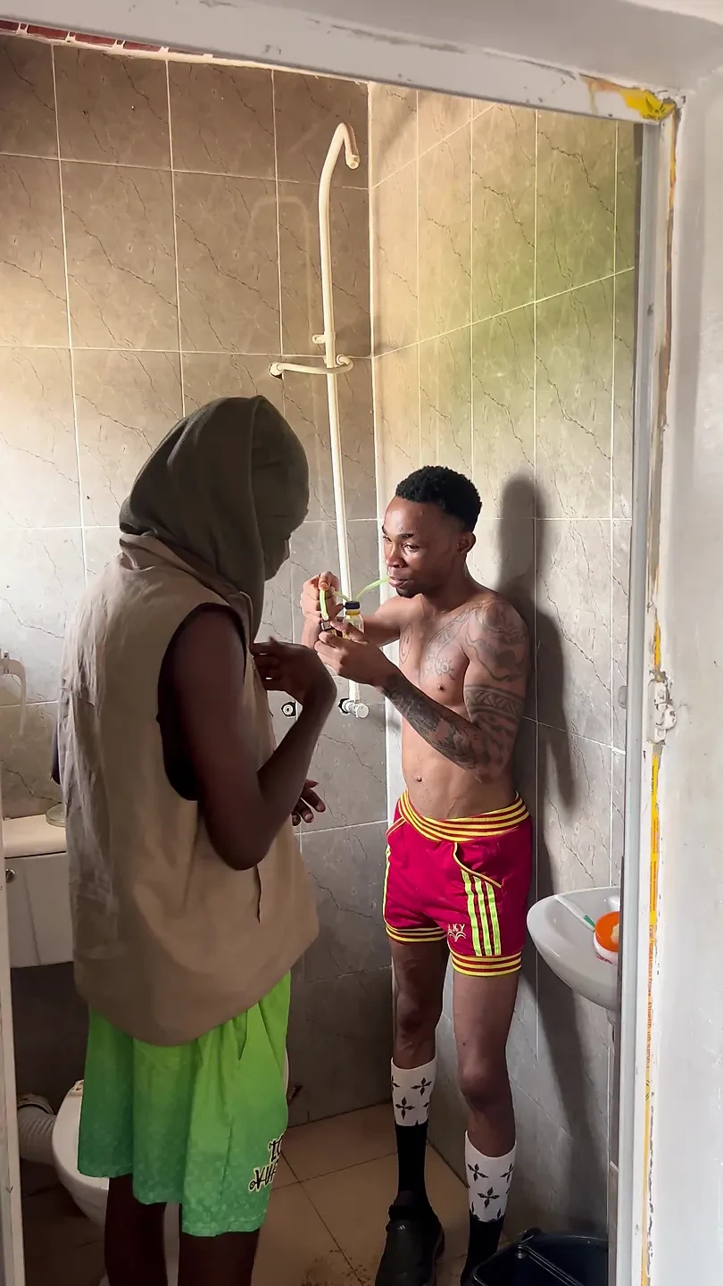 Toilet Blowjob