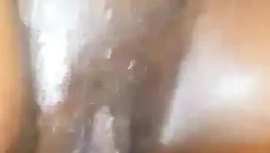 Dieses Mädchen Kann Alle Starken Männer Dazu Bringen, Seinen Verstand Zu Verlieren. Ihre Taille Ist Wie Eine Propeller
