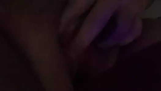 为了titenwett而抚摸自己