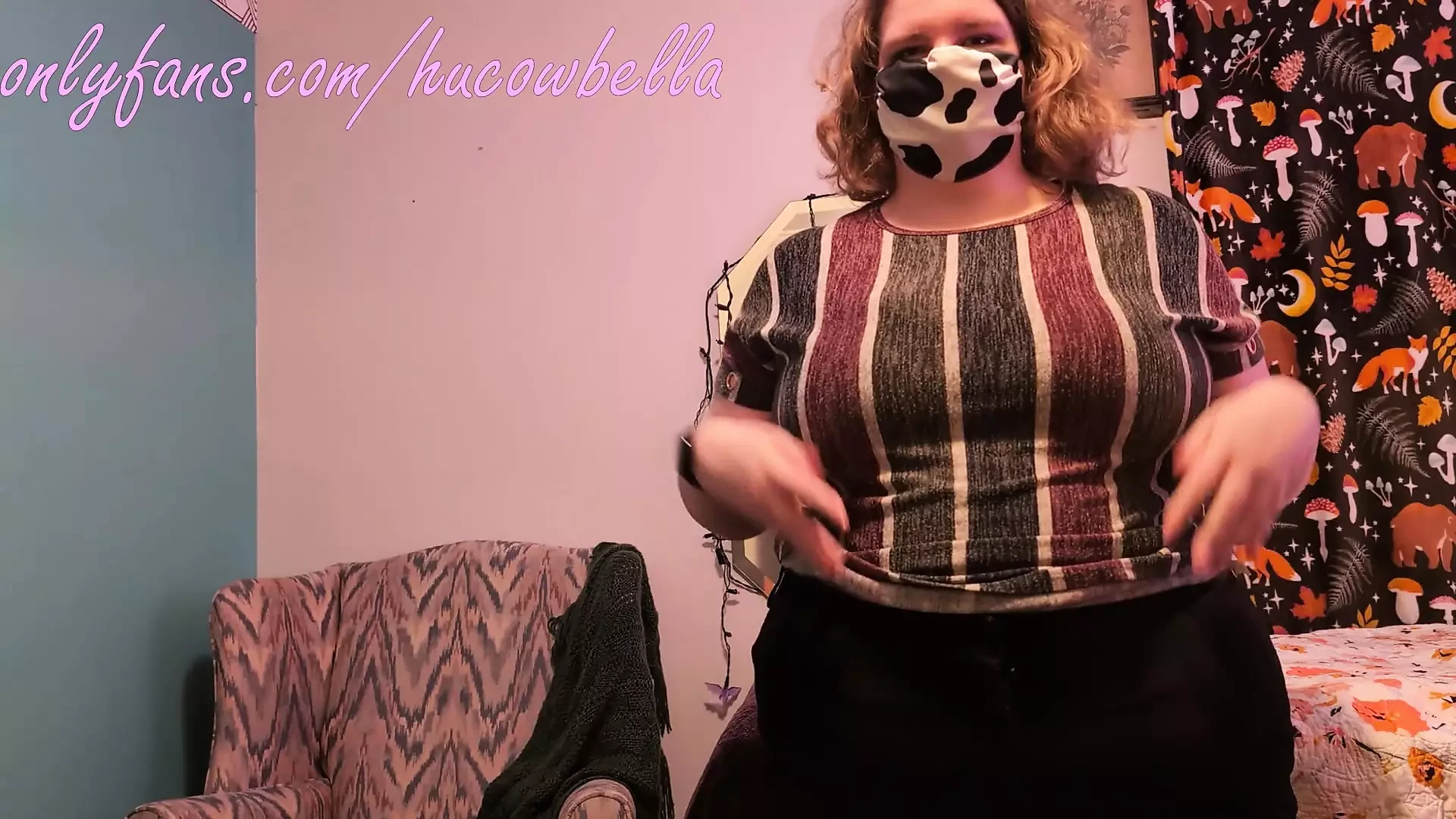 Hucowbella Striptiz