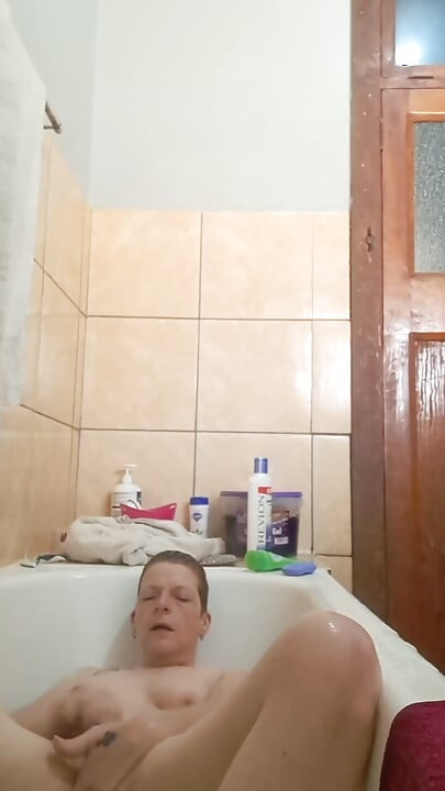 좋은 문지르고 문지르는 것이 계속되었습니다.