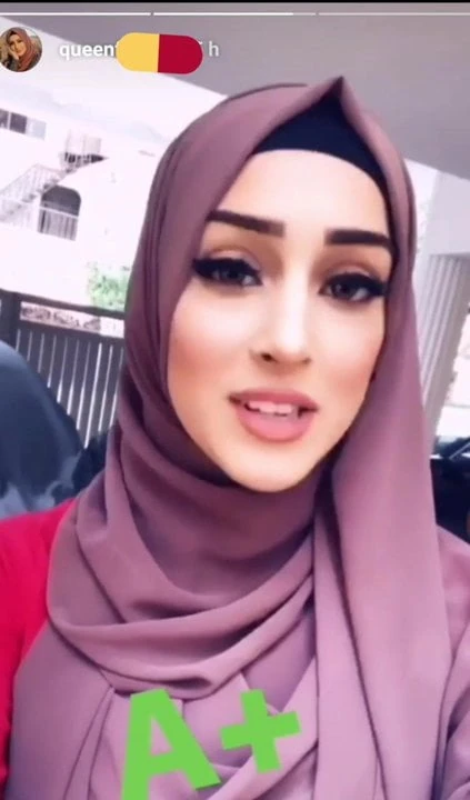 Hijabi pair pooja