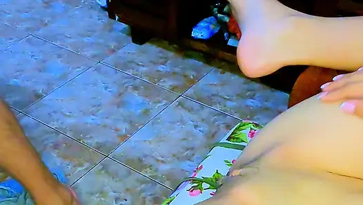 Жена Изменщица! Городская девка приехала в деревню и трахнулась и другом